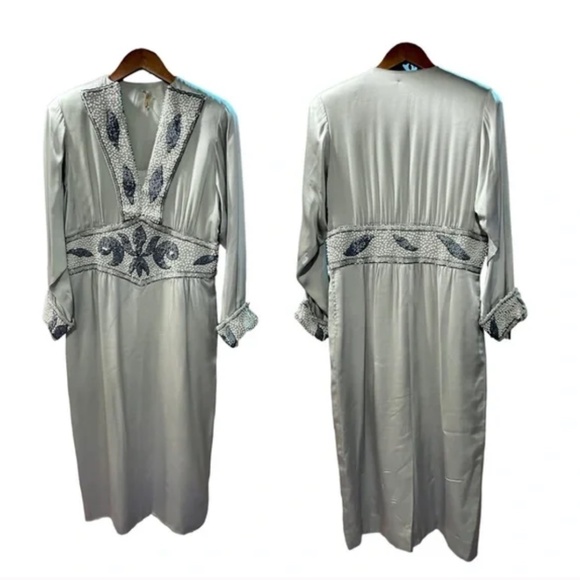Couture Satin Silver Gown: hand beaded - art nouveau - handmade - deco style - Picture 3 of 12